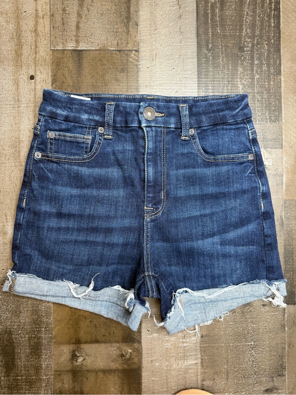 American Eagle Curvy Hi-Rise Shortie Dark Blue Denim Frayed Hem size 2